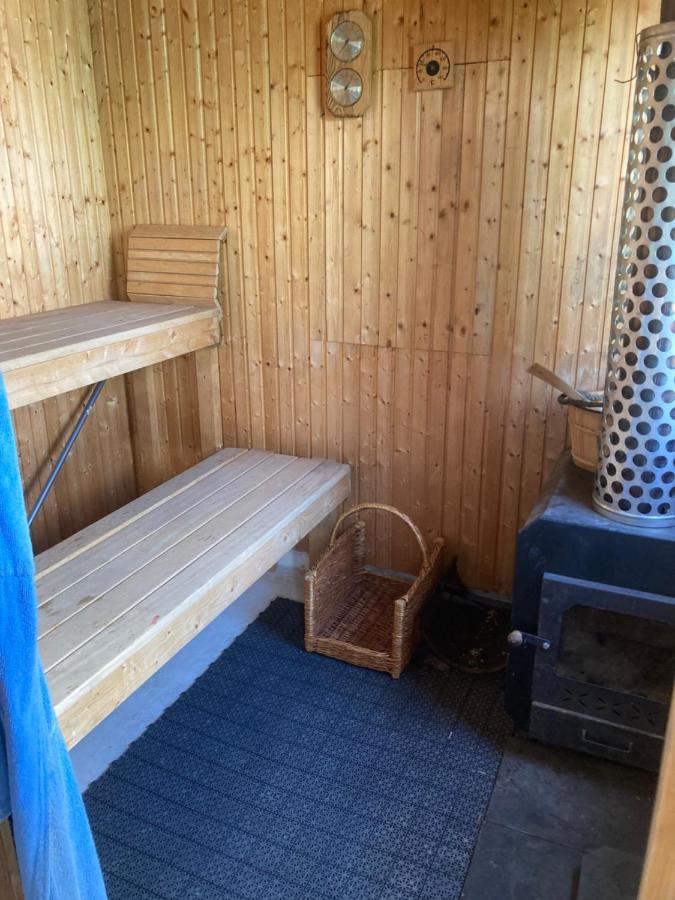 Bed and Breakfast Mehri Уппсала Экстерьер фото