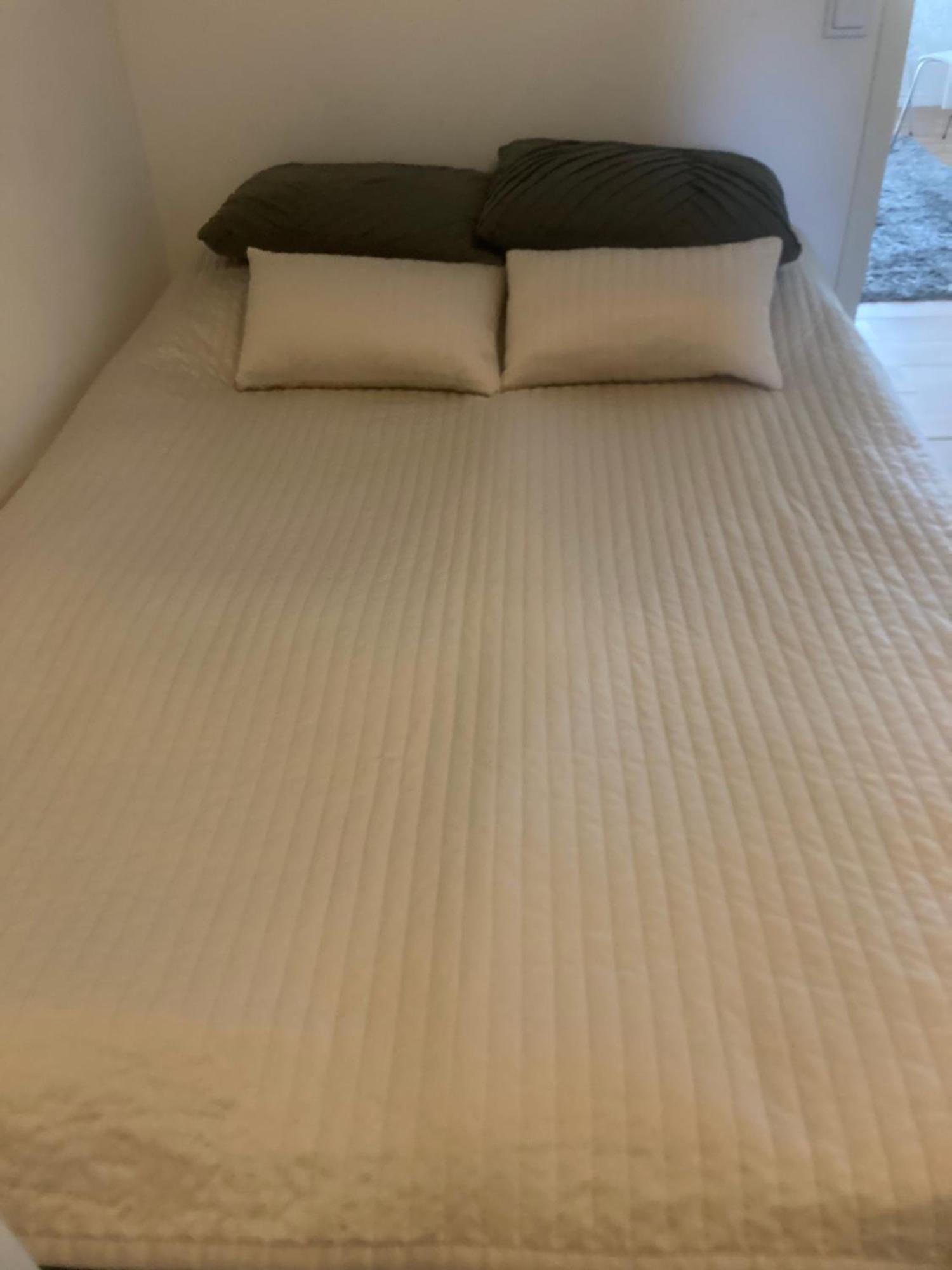 Bed and Breakfast Mehri Уппсала Экстерьер фото